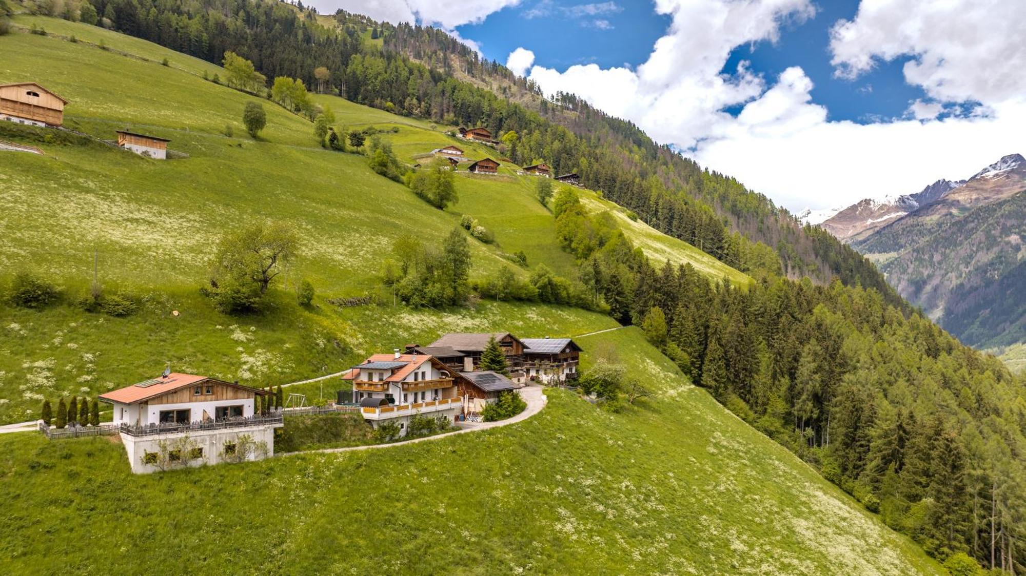 Tratterhof Apartments Vallarga Exterior photo